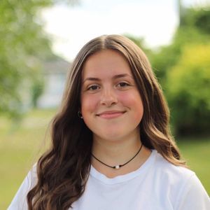 Meet your Posher, Eve-marie